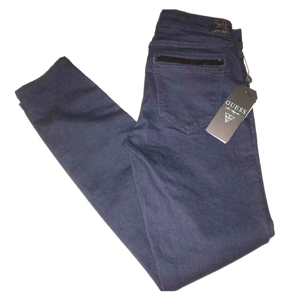 Guess Jeans with back pocket detail.